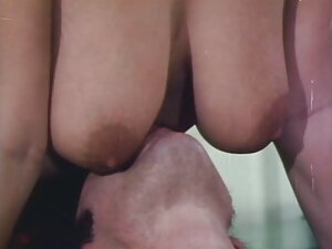 सुंदर एलामाई ने अपने स्तन पिक्चर सेक्सी मूवी दिखाते हुए गर्म पोज़ दिया, यह दोनों हाथों से उसका स्पर्श है ।
